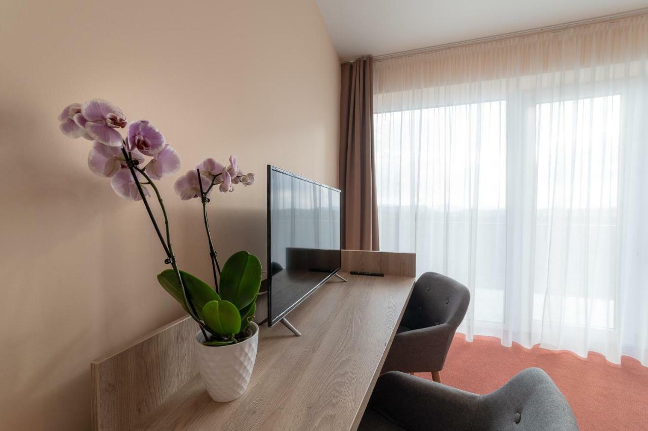 Penzion Ceresnovy Sad & Wellness Vysoke Tatry Ngoại thất bức ảnh